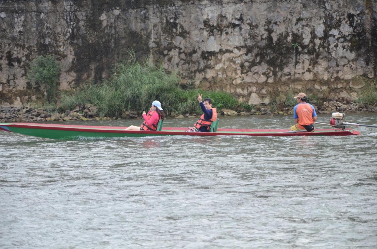 Saksiri Riverside Boutique Hotel Vang Vieng Ngoại thất bức ảnh